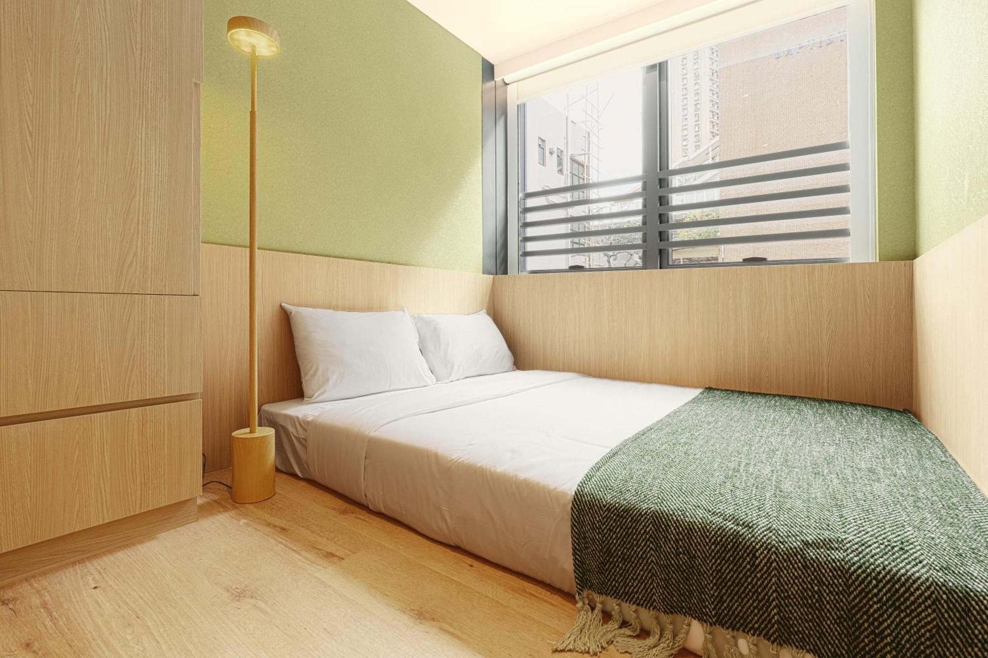 Urbanwood Ap Lei Chau Hotel 4*