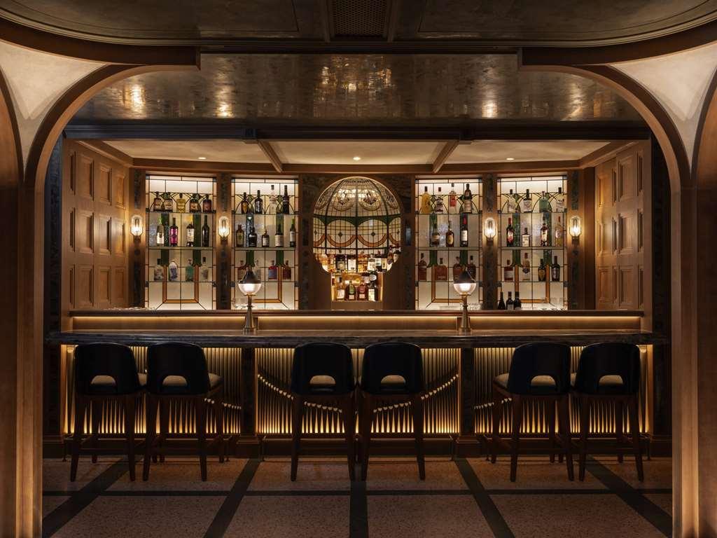 Mondrian Hotel *