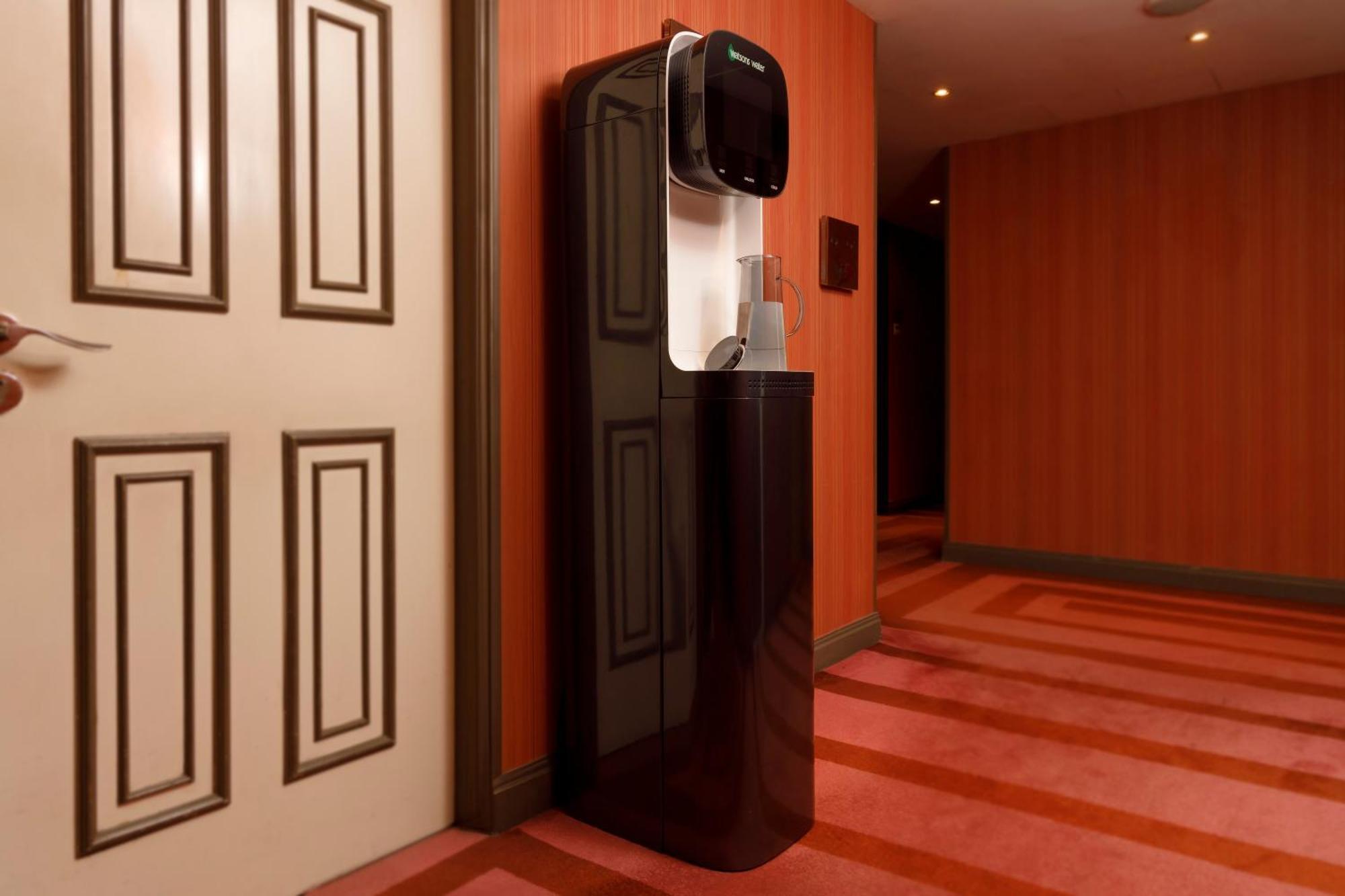 Hotel The Luxe Manor 4*