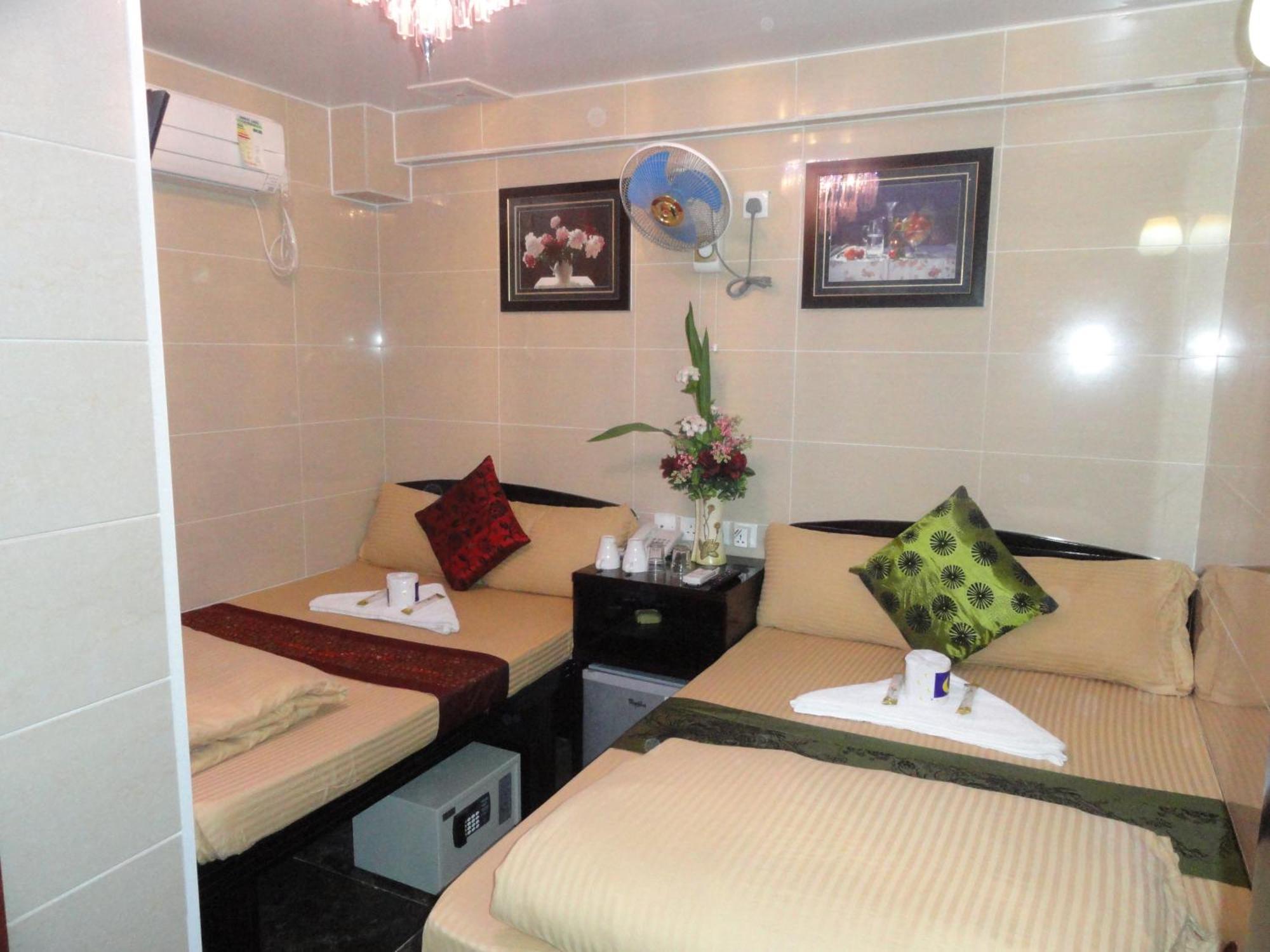 Guest house Days Block D