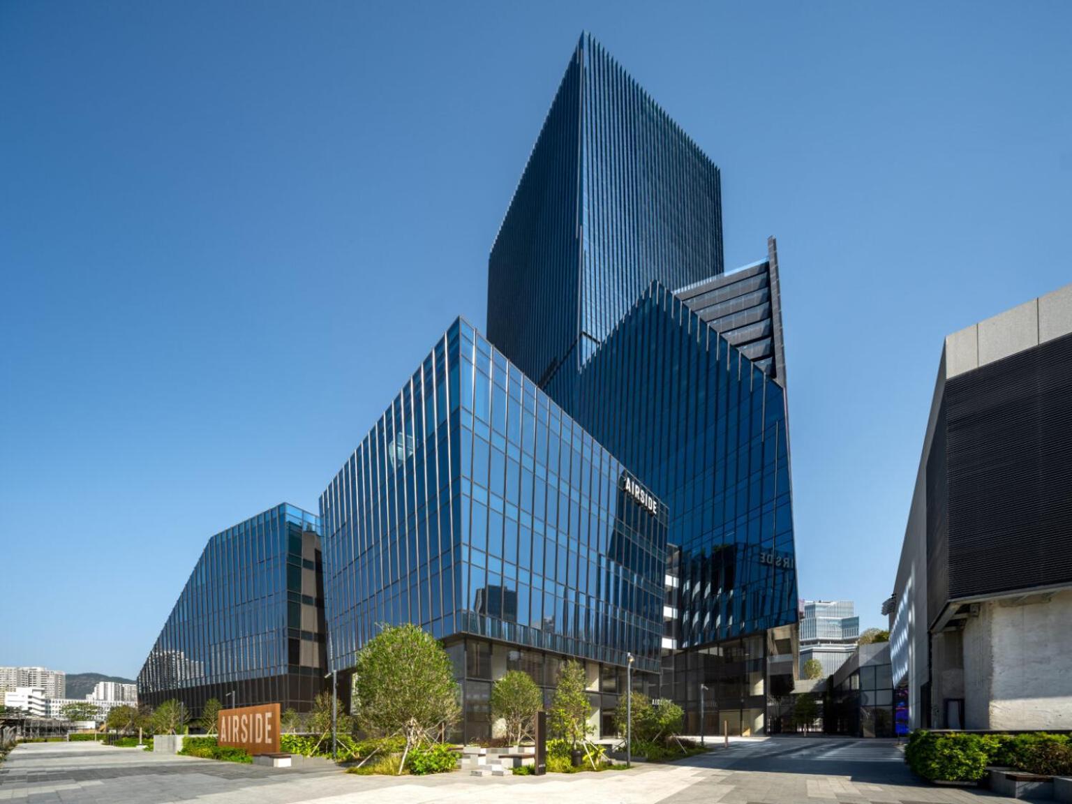 Hotel Camlux 4*