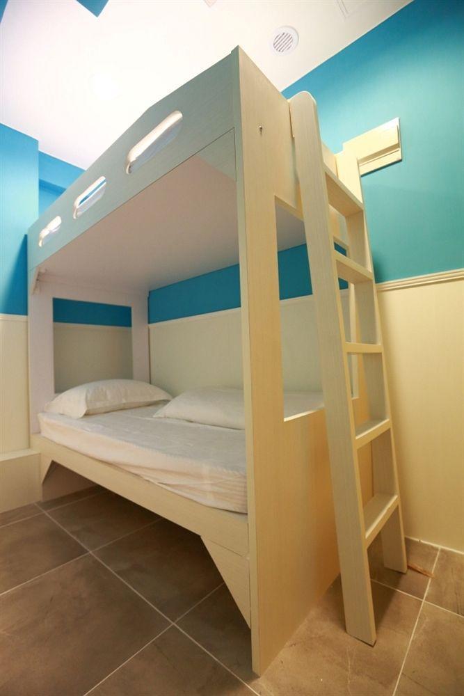 Guest house Colorz *