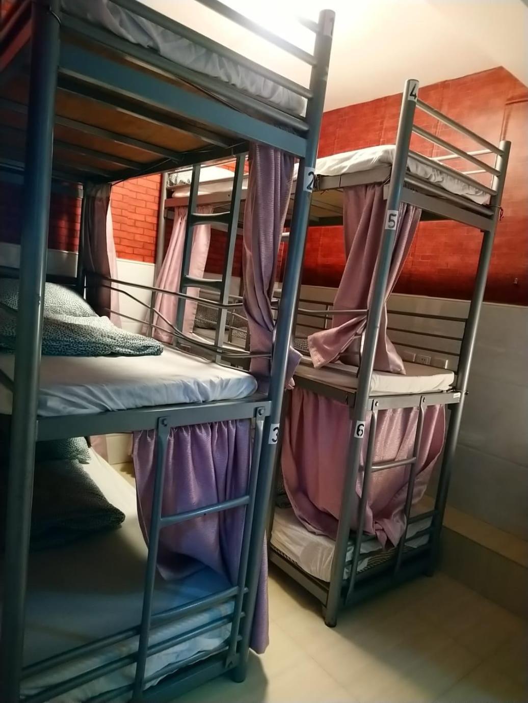 The Cultural Crashpad - 康乃馨旅館 2* Hong Kong