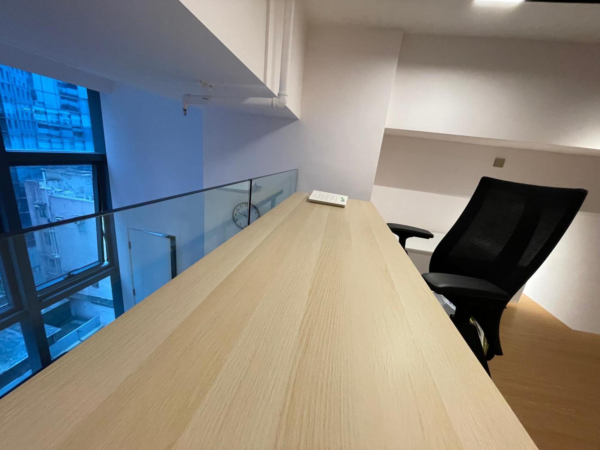 Wanchai Duplex * Hong Kong