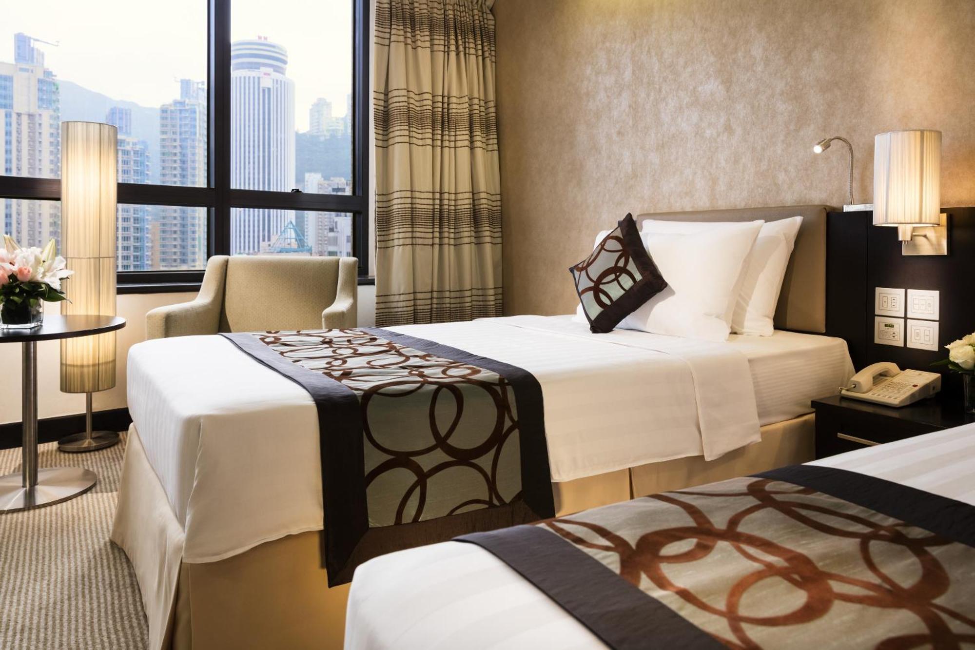 Hotel Gloucester Luk Kwok 4*