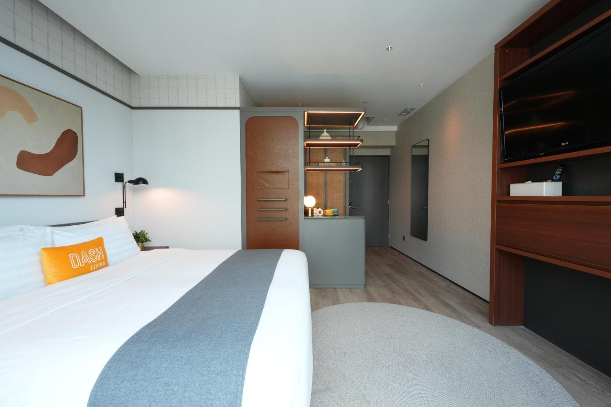 Dash Living On Queen's Hotel Hong Kong