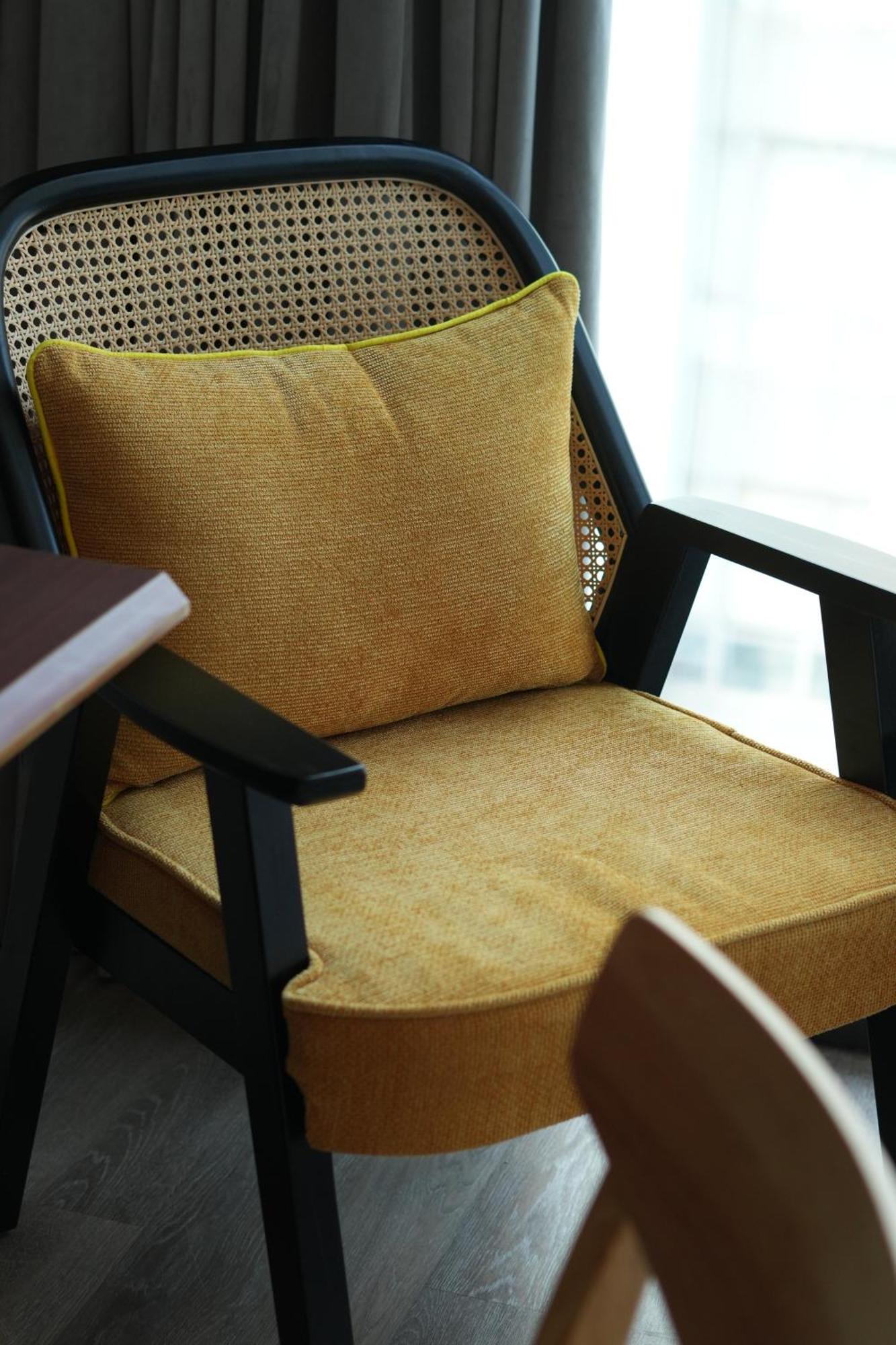 Hotel Dash Living On Queen's Hong Kong