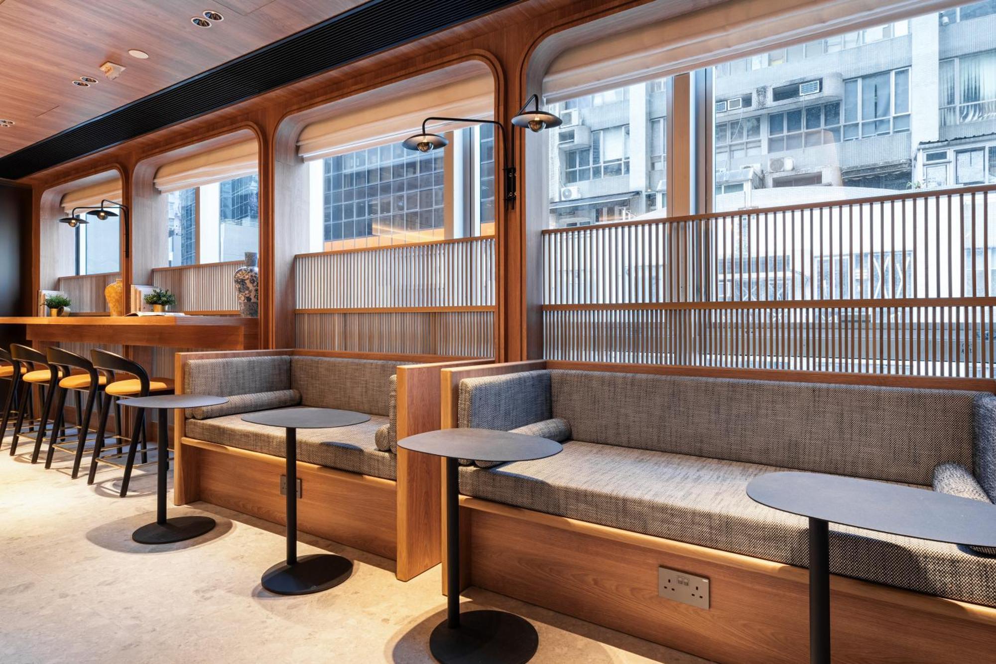 Hotel Dash Living On Queen's Hong Kong