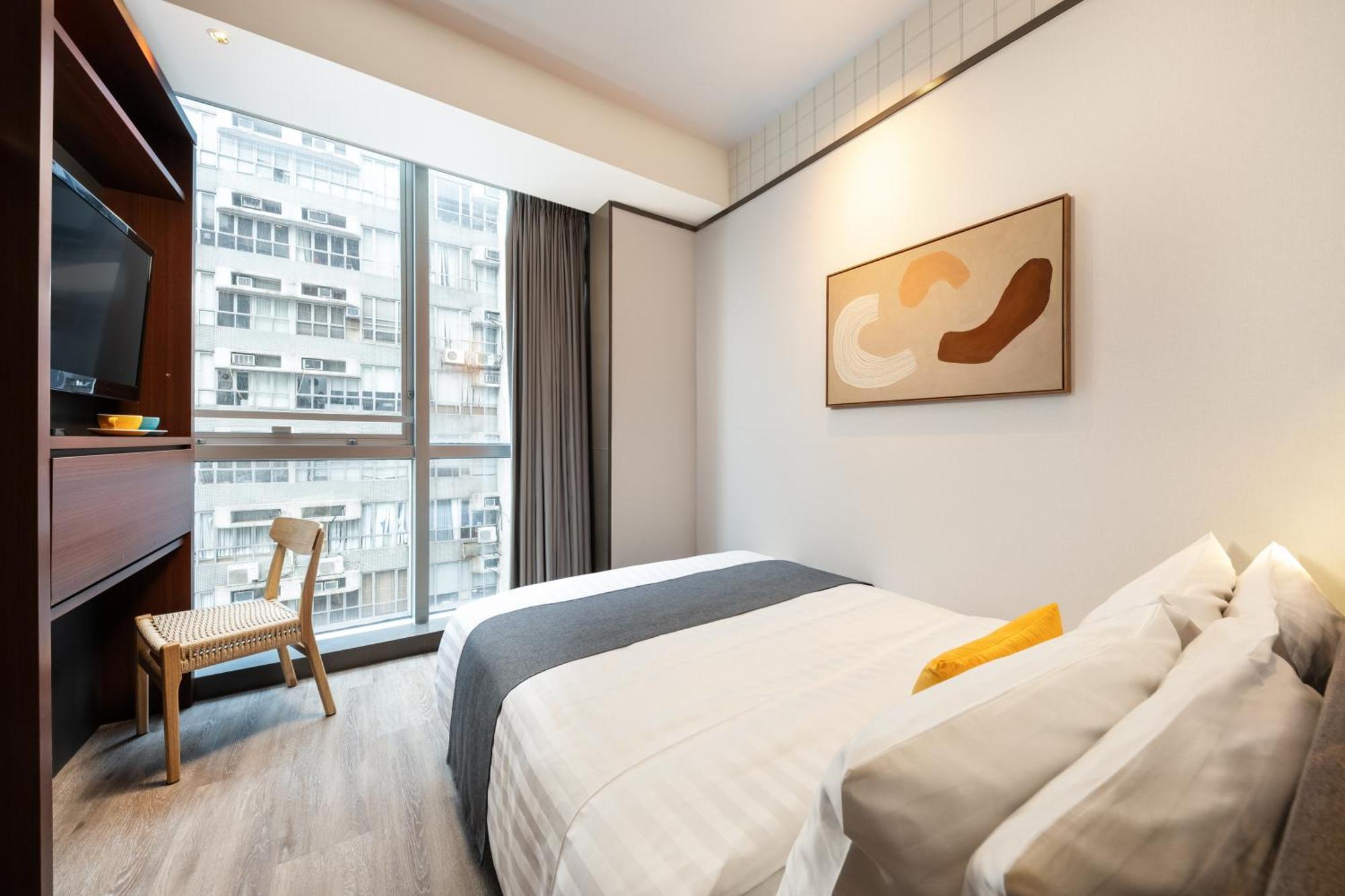 Dash Living On Queen's Hong Kong