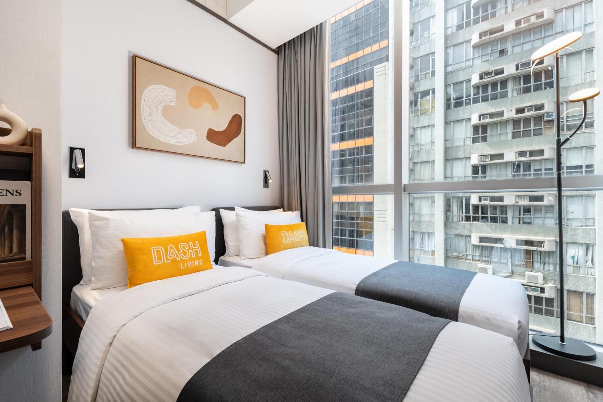 Dash Living On Queen's Hotel 4*