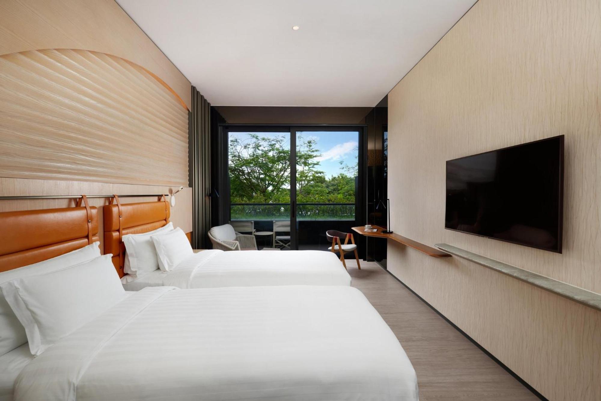 Wm Hong Kong, Vignette Collection Hotel