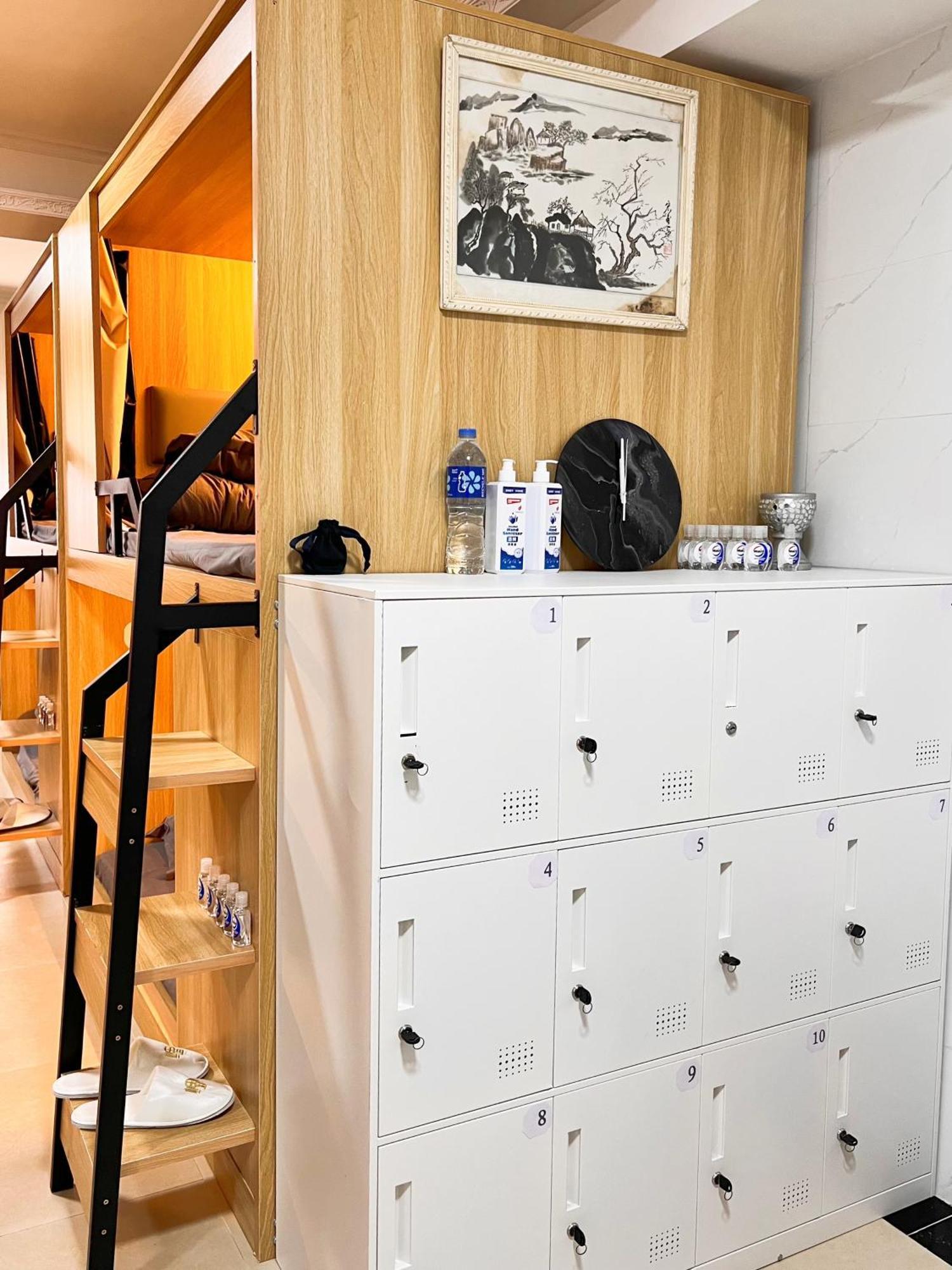 Waveflo 浪花青旅 Albergue *