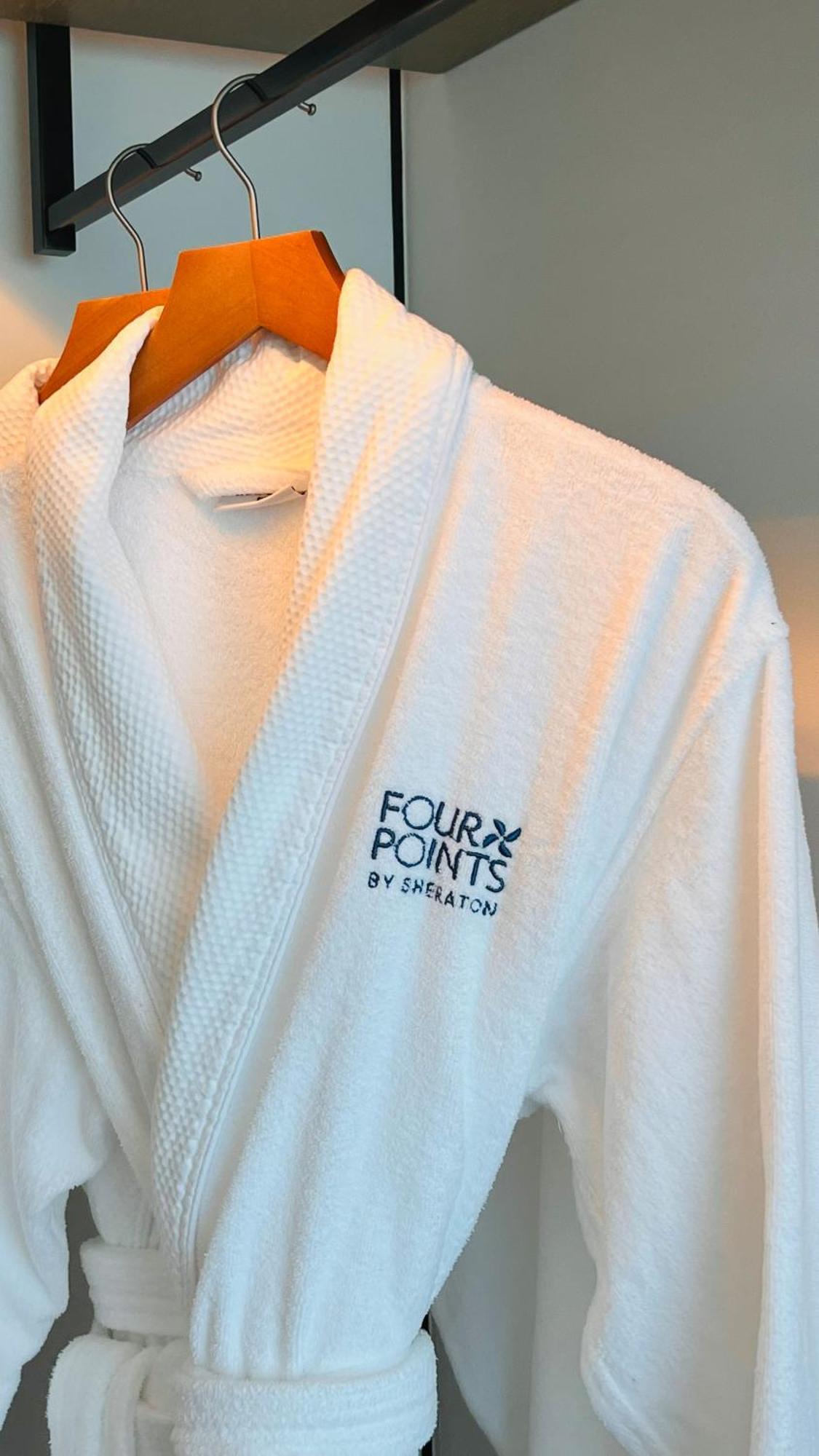 Four Points By Sheraton Hong Kong, Tung Chung 4* Hongkong