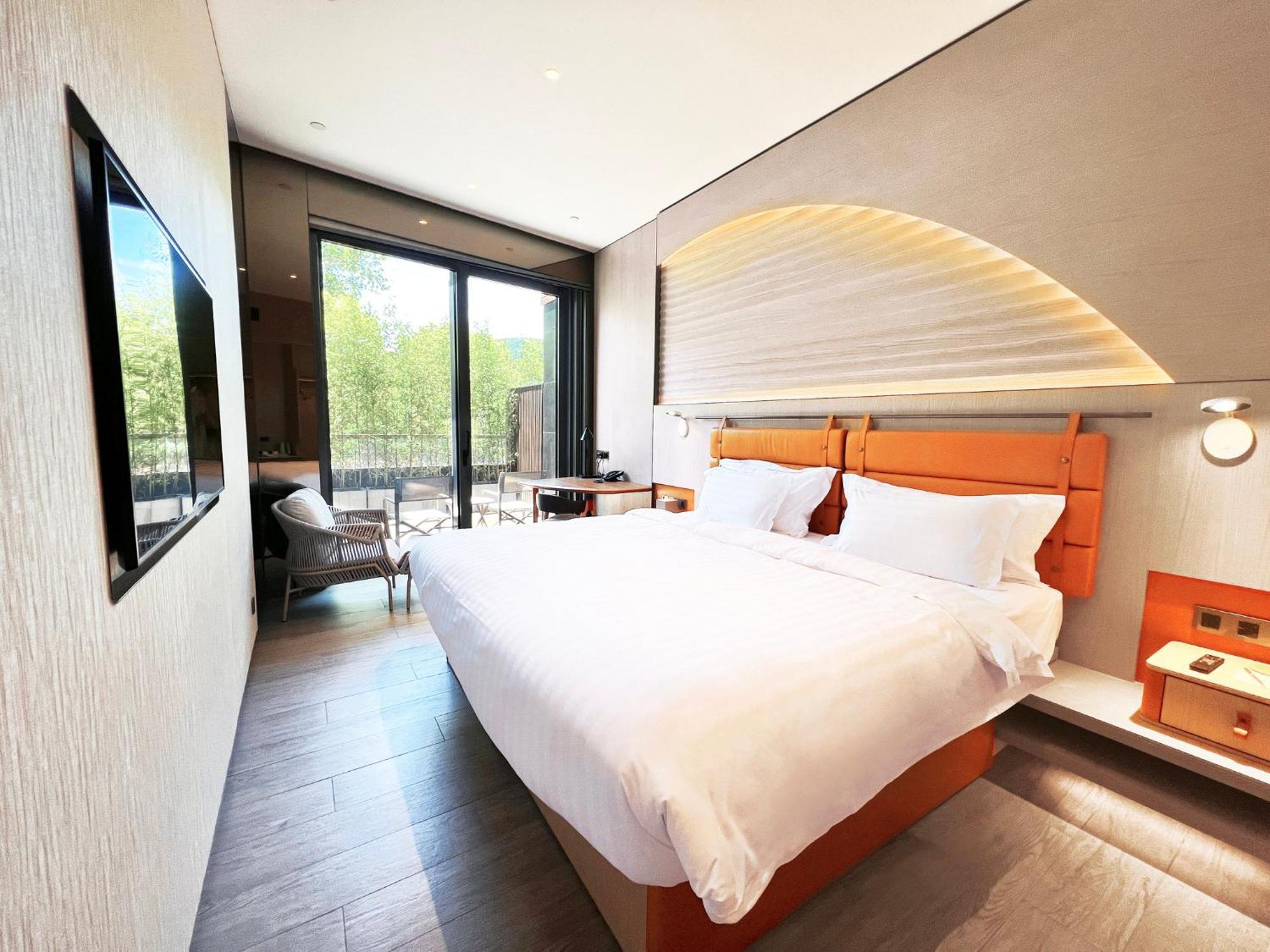 Wm Hong Kong, Vignette Collection Hotel