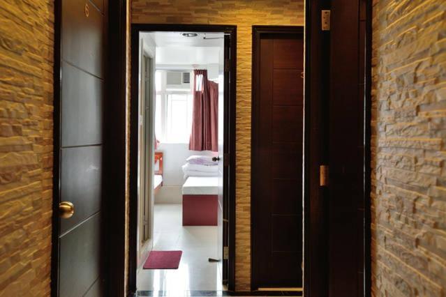 Jw Hostel *