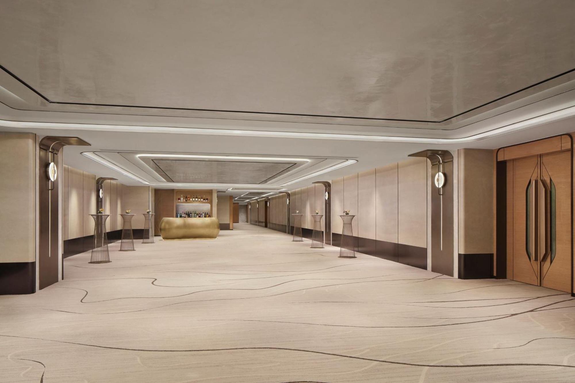 Sheraton & Towers 5*