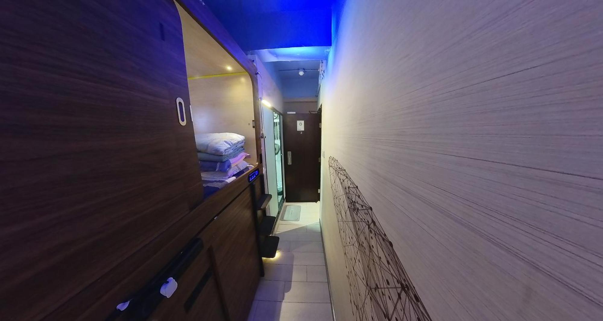 Capsule hotel Starway Capsules Hong Kong