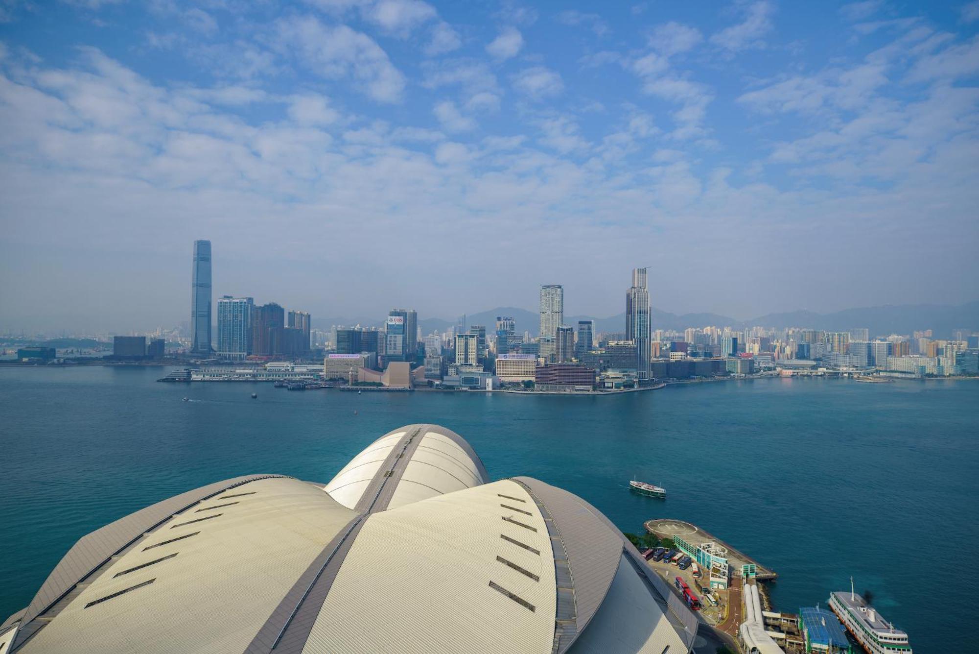 Hotel Renaissance Harbour View 5*