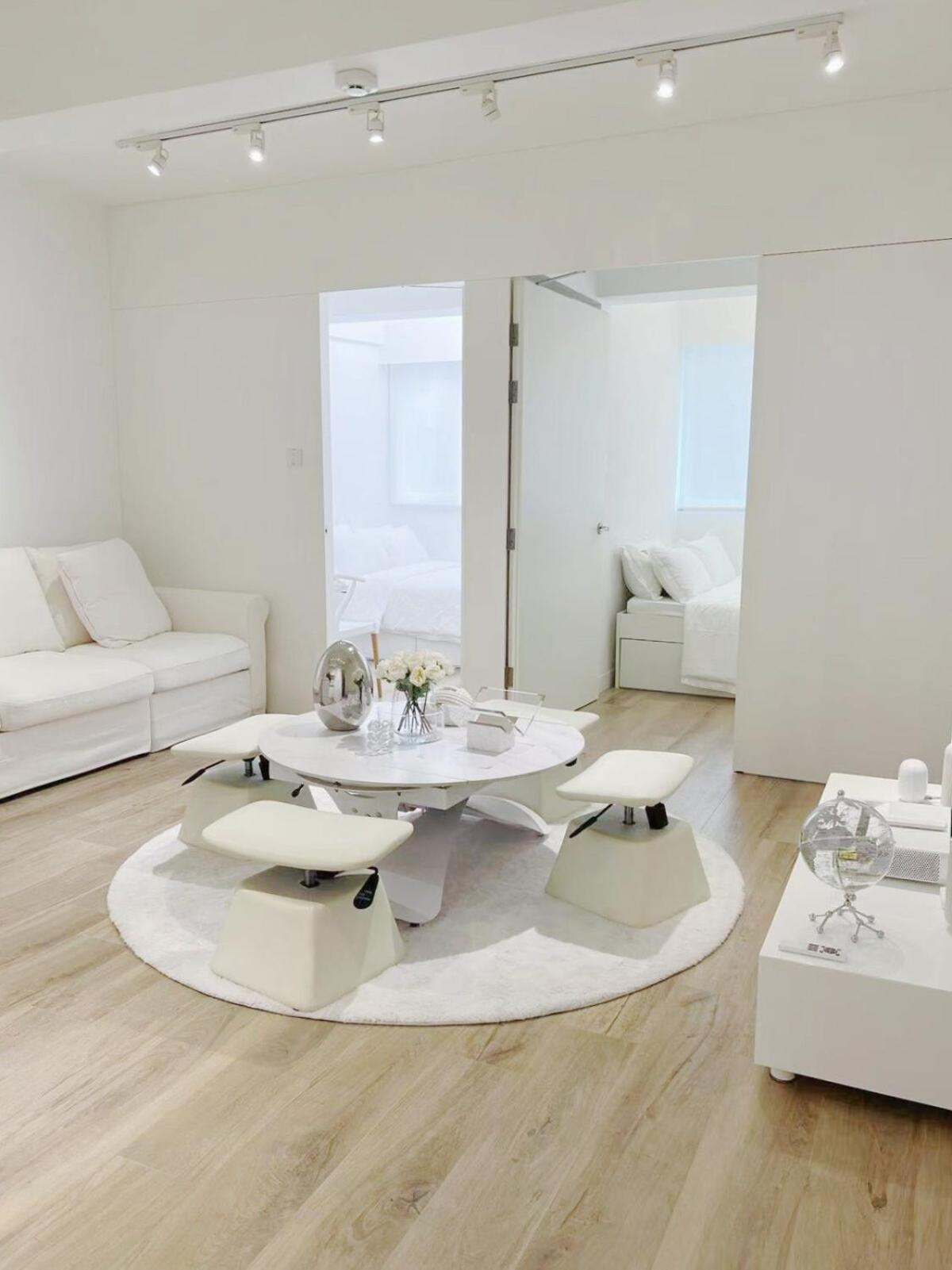 The Davis Haus - Modern Luxurious Near Mtr Hong Kong