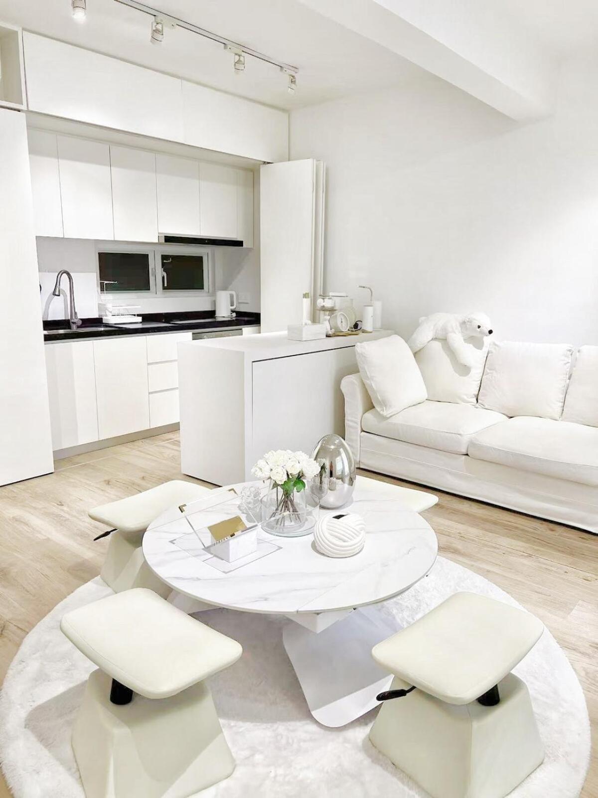 The Davis Haus - Modern Luxurious Near Mtr Apartment *