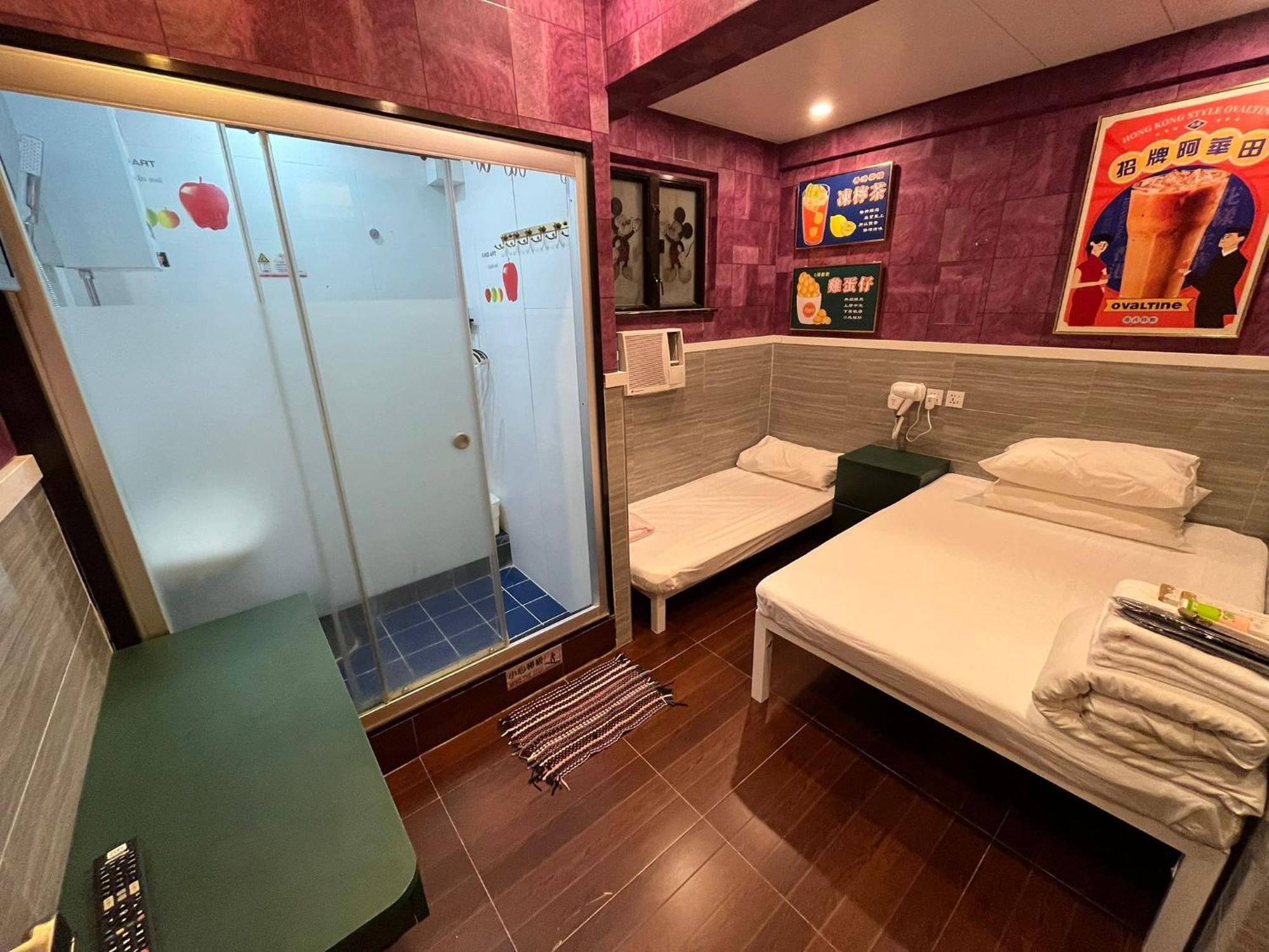 168 Youth Hostel *