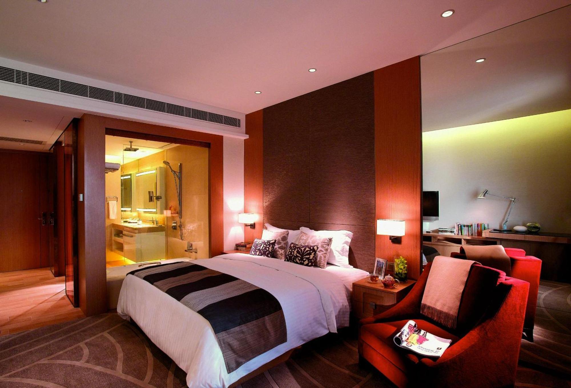 The Harbourview Place @ The Icc Megalopolis