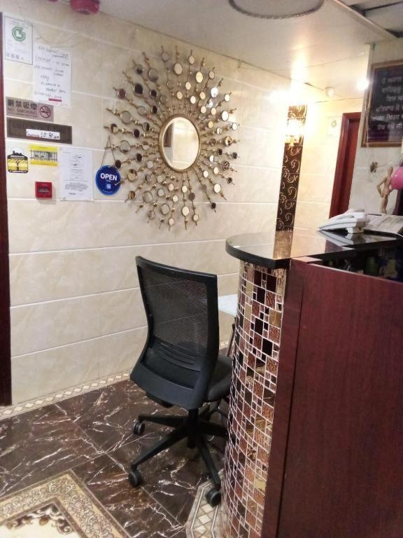 Ranjeet Hotel *