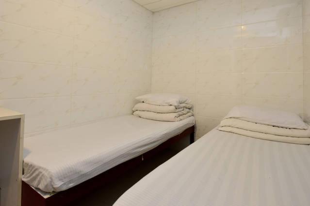 Jw Hostel *