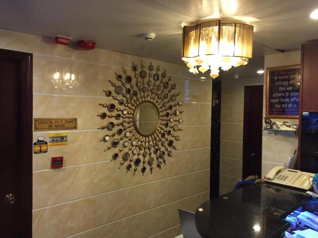 Ranjeet Hotel