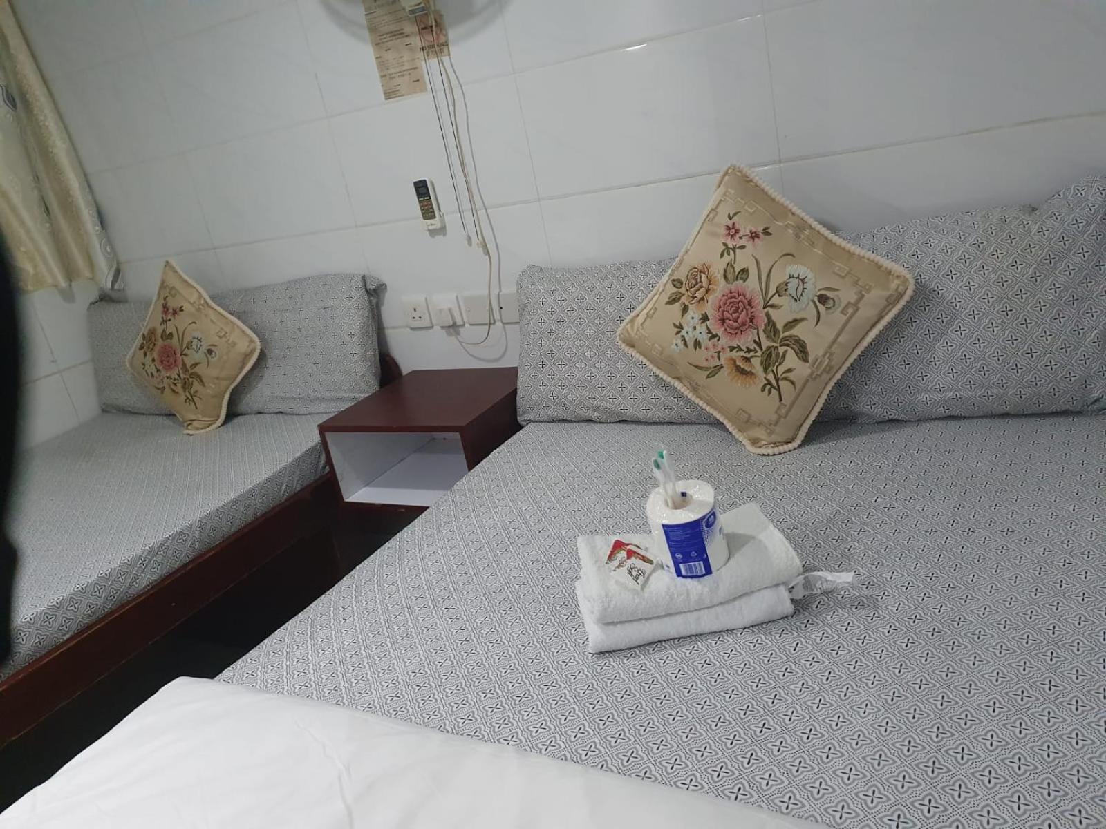 Hostel Lucky B6 *
