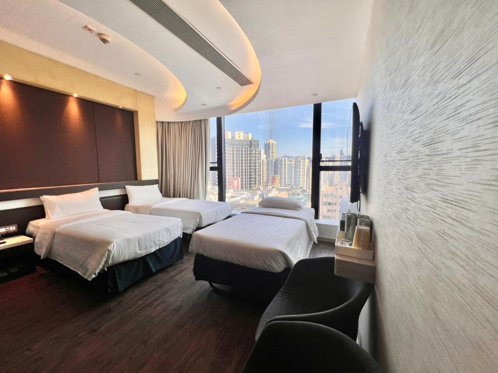 Epoch * Hong Kong