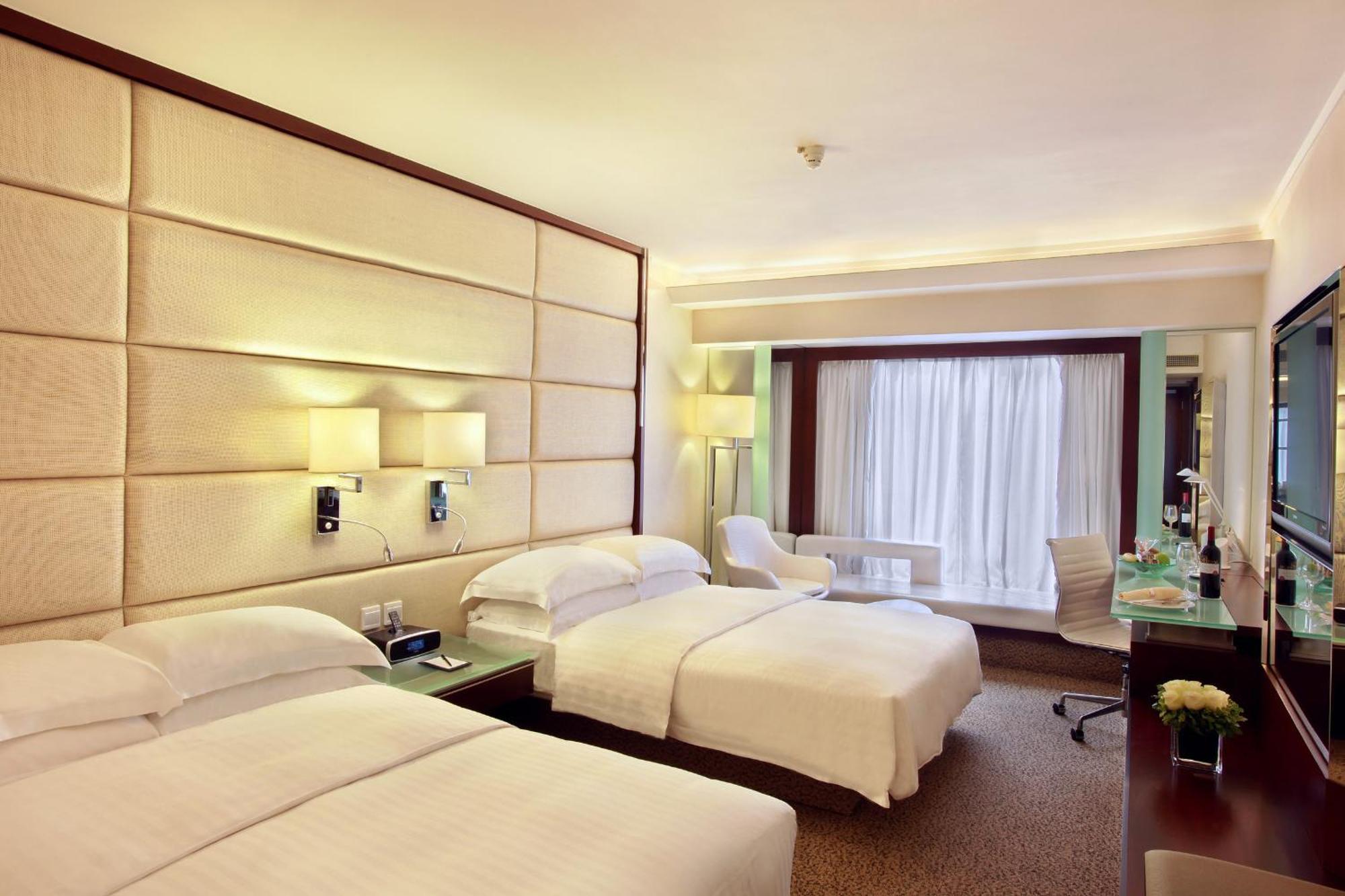 Regal Kowloon Hotel