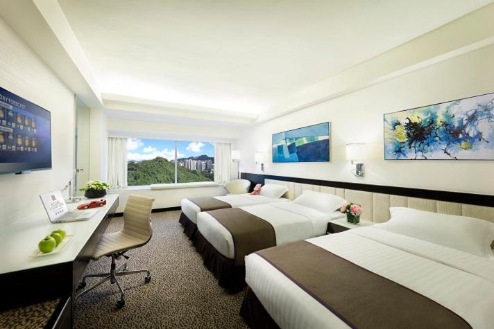 Regal Riverside