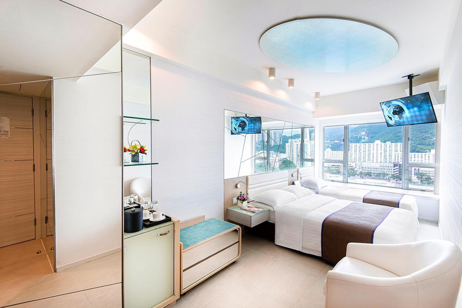 Hotel Regal Riverside 4*