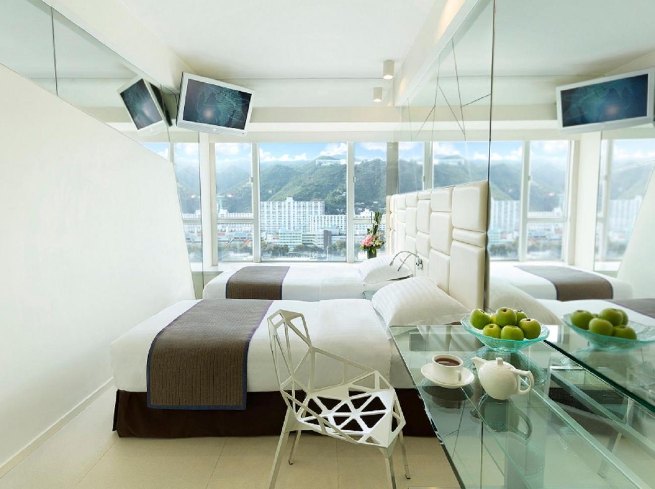 Regal Riverside 4* Hong Kong