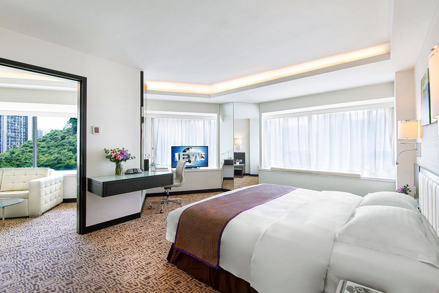 Hotel Regal Riverside 4*