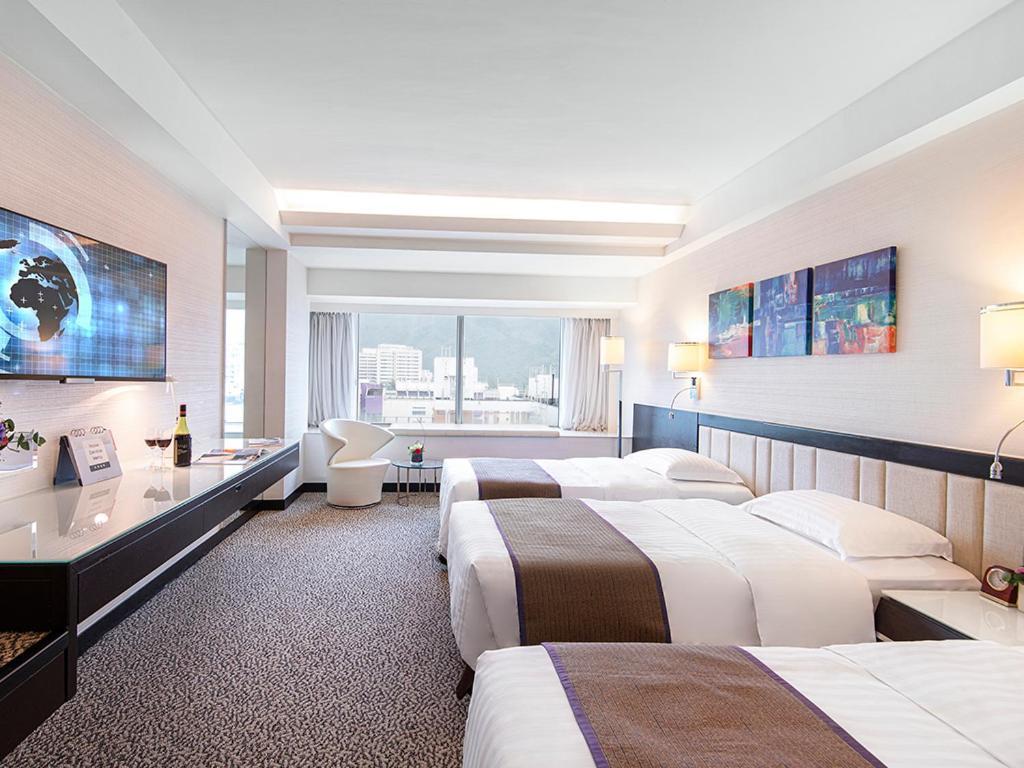 Regal Riverside 4* Hong Kong
