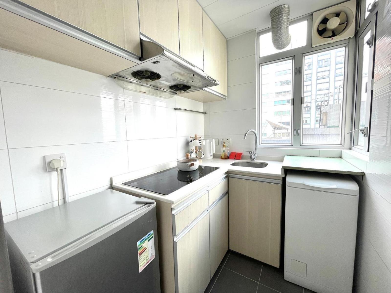 Apartment 亞朵清雅公寓2房1廰 有4床 油麻地地鐵口一分鐘 香港主街道 彌敦道正街 Hong Kong