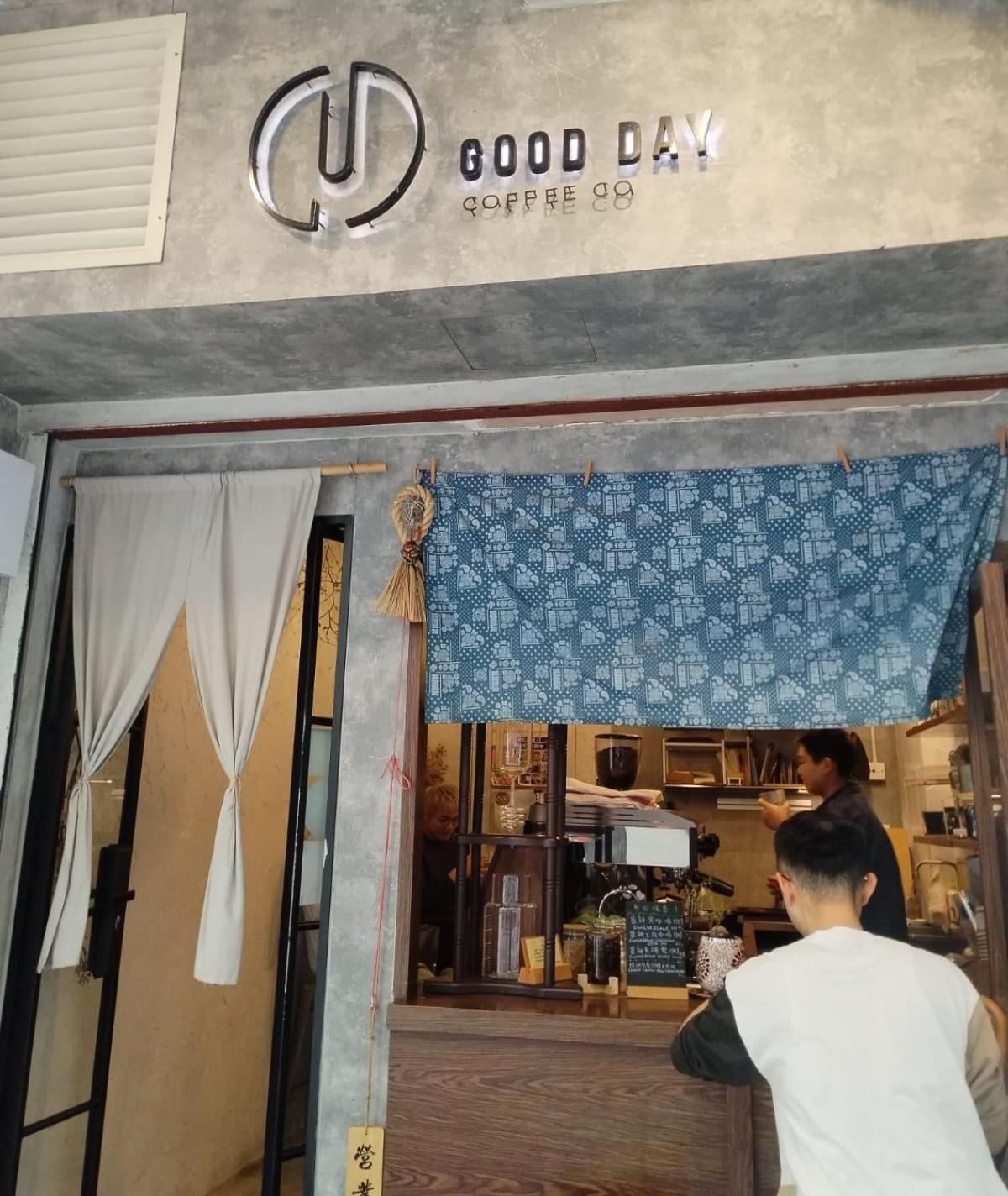 Spacious And Comfortable Full Bathroom Kitchenette Fridge Washing Machine Dedicated Work Area Near Austin Mtr Station