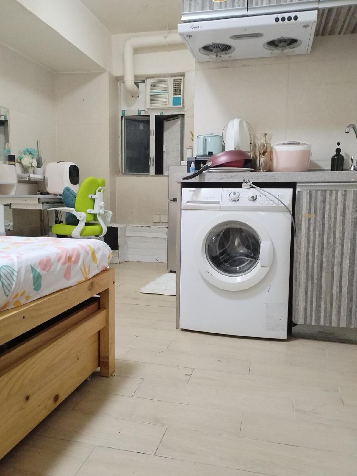 Apartment Spacious And Comfortable Full Bathroom Kitchenette Fridge Washing Machine Dedicated Work Area Near Austin Mtr Station Hong Kong