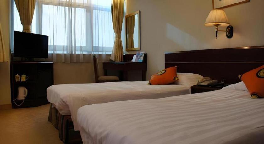 Hotel West 3*