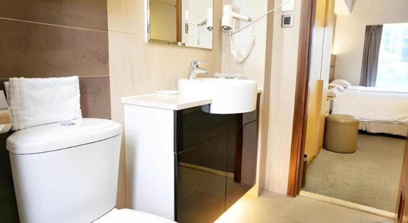 H1 Hotel 3*