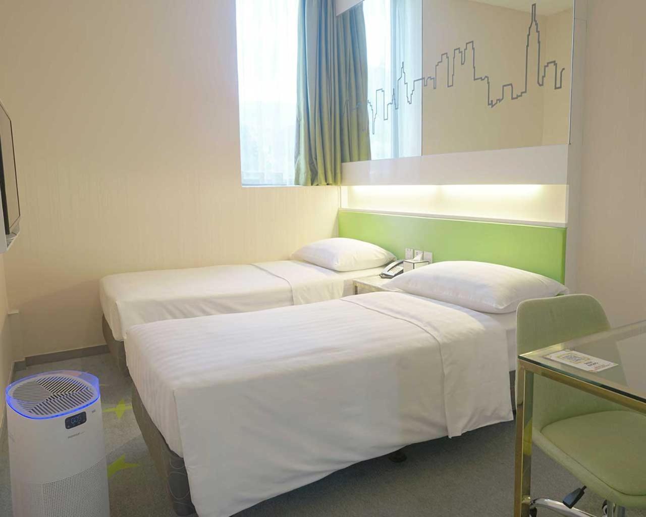 Hotel Dorsett Tsuen Wan, 4*