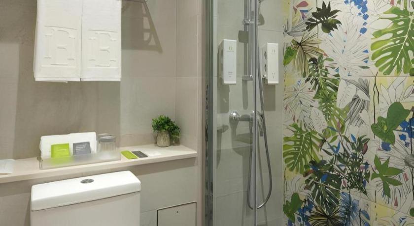 Ease Access - Lai Chi Kok 4* Hong Kong