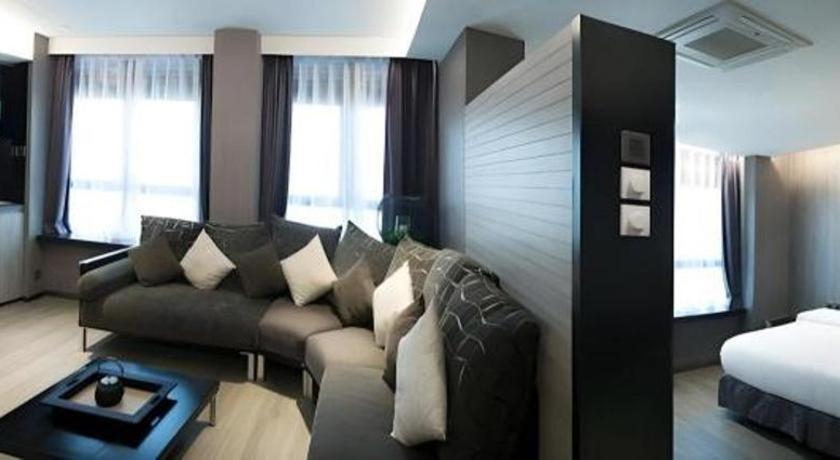 Hotel M1 North Point 3*