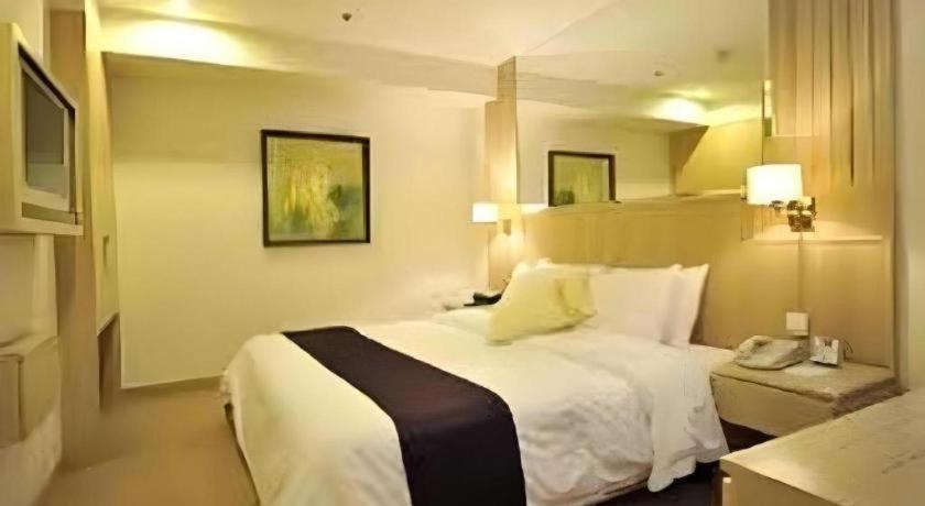 Hotel Largos 3*