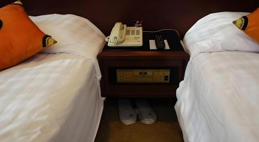 West Hotel 3*