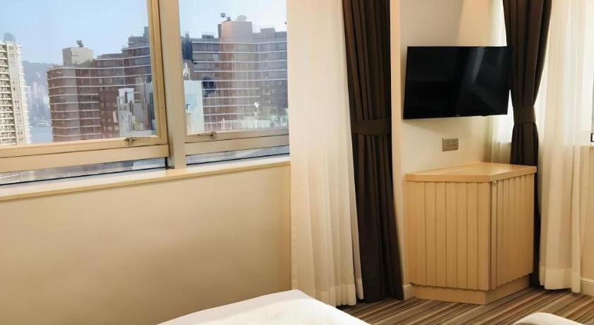 West Hotel 3*