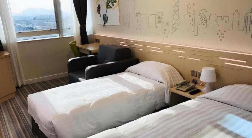 Hotel West 3*