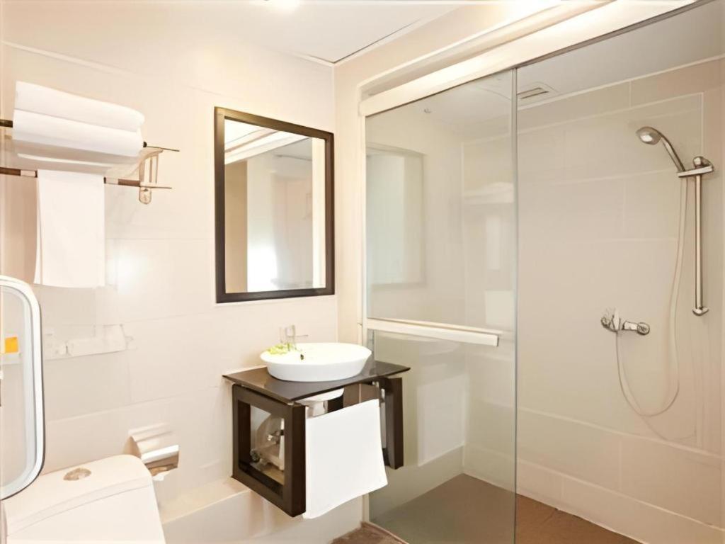 Sunny Day Hotel, Mong Kok 3*
